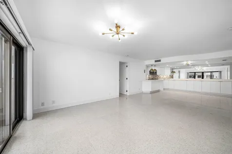 330 SE 20th Avenue Deerfield Beach FL 33441