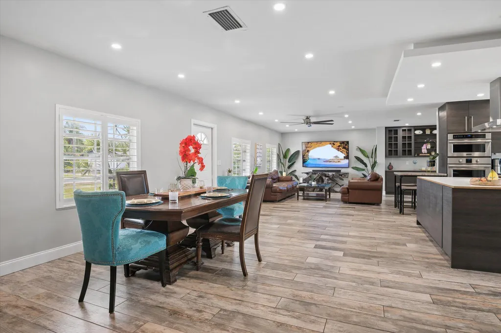 4601 W Hawthorne Circle Hollywood FL 33021