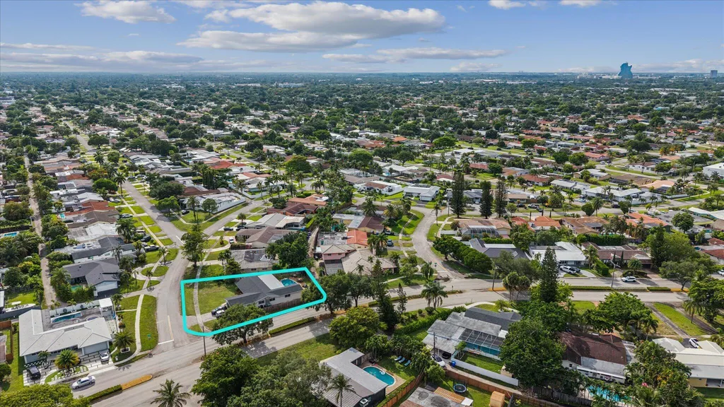 4601 W Hawthorne Circle Hollywood FL 33021