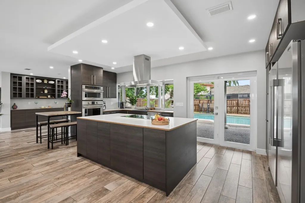4601 W Hawthorne Circle Hollywood FL 33021