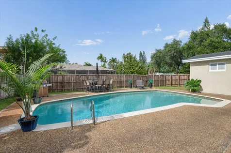 4601 W Hawthorne Circle Hollywood FL 33021