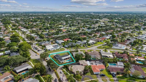 4601 W Hawthorne Circle Hollywood FL 33021