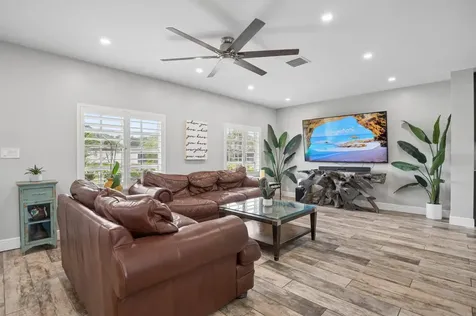 4601 W Hawthorne Circle Hollywood FL 33021