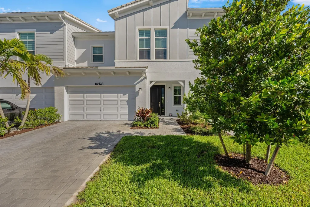 16423 Helix Court Westlake FL 33470