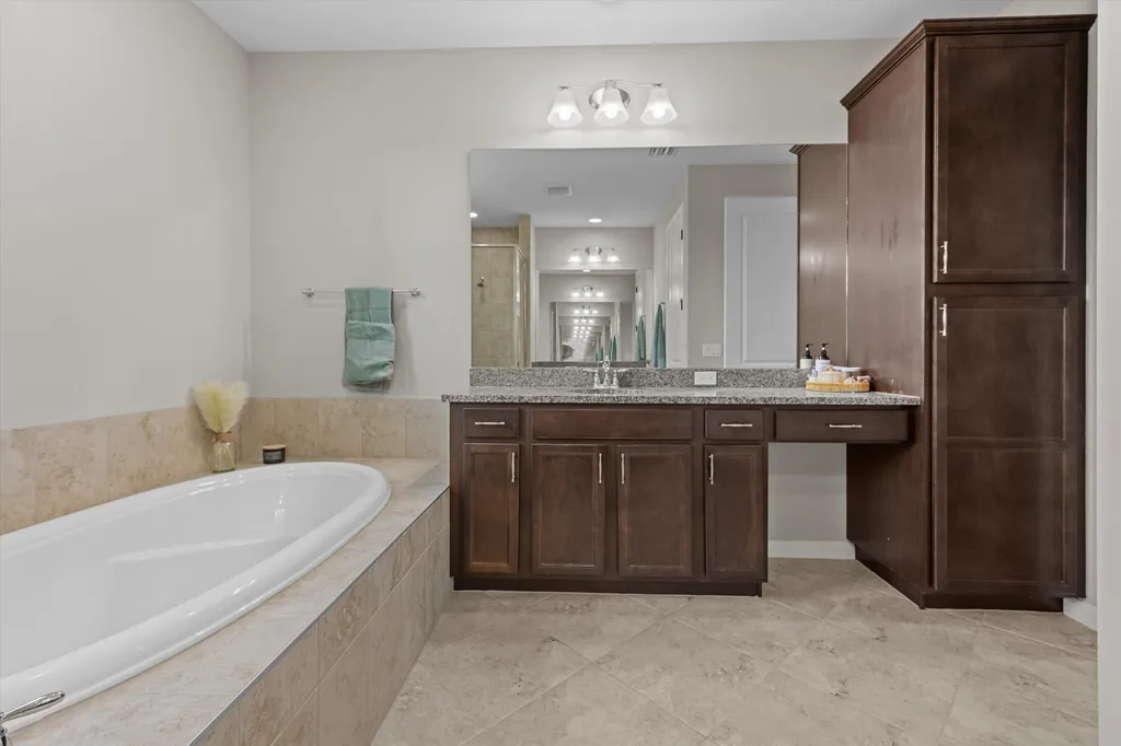 16423 Helix Court Westlake FL 33470