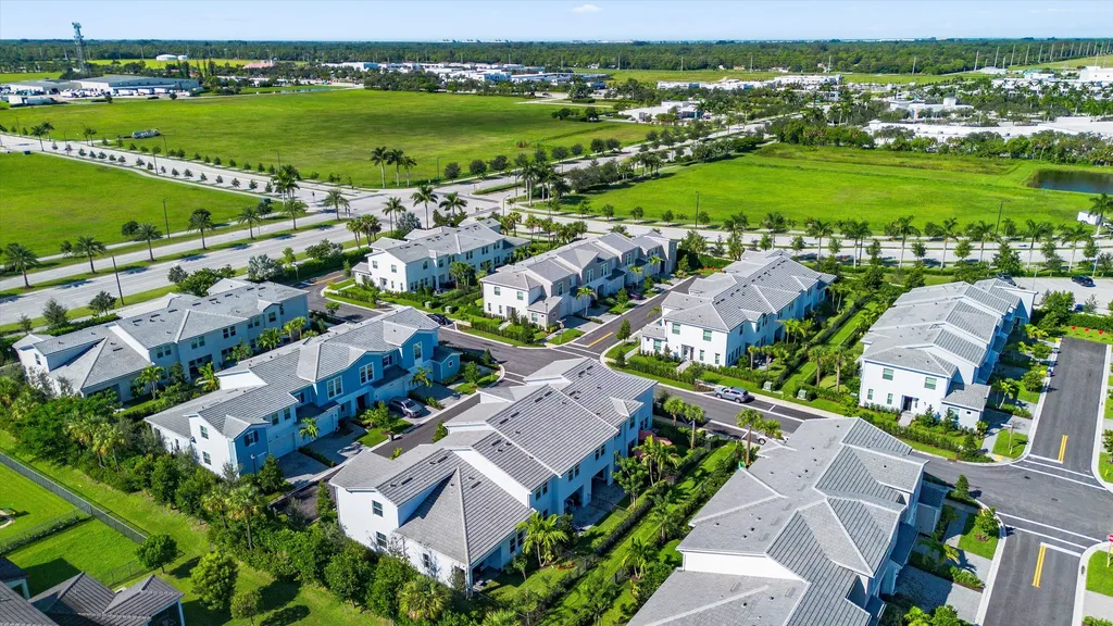 16423 Helix Court Westlake FL 33470