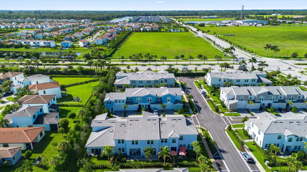 16423 Helix Court Westlake FL 33470