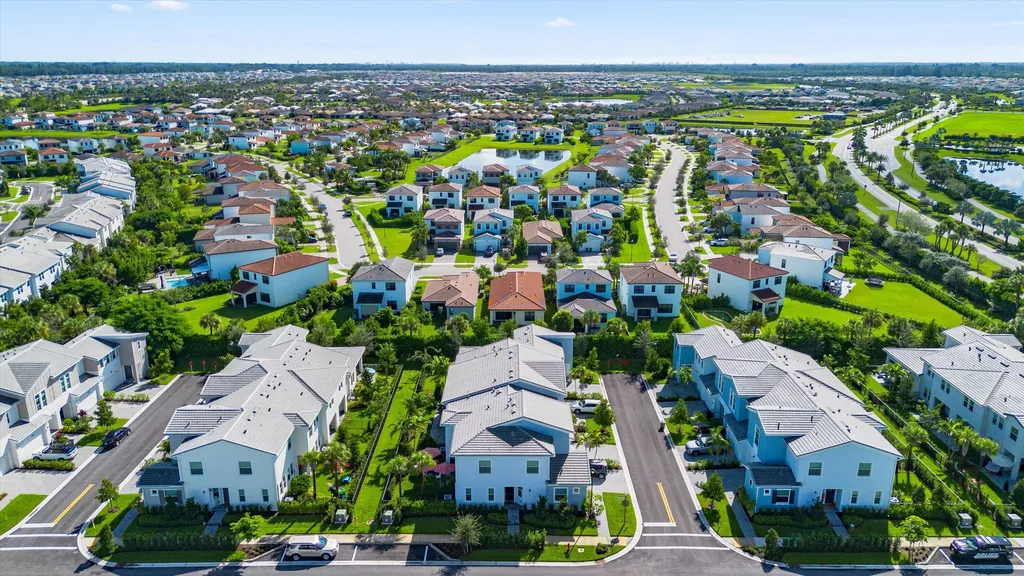 16423 Helix Court Westlake FL 33470