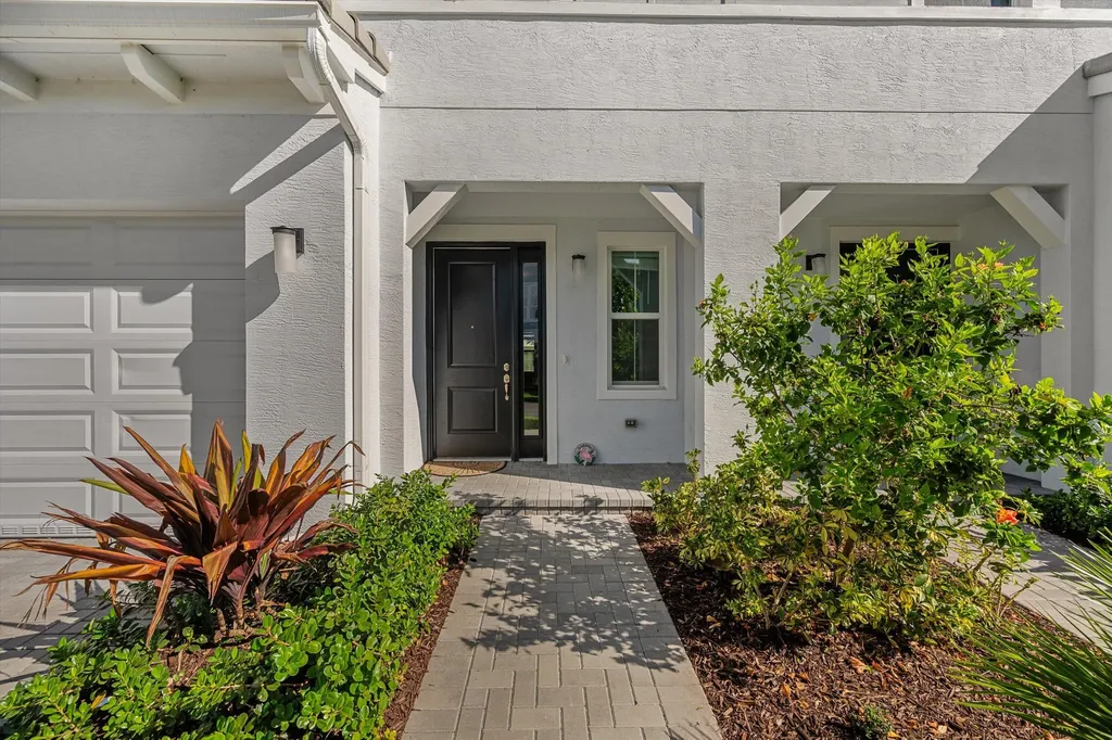 16423 Helix Court Westlake FL 33470