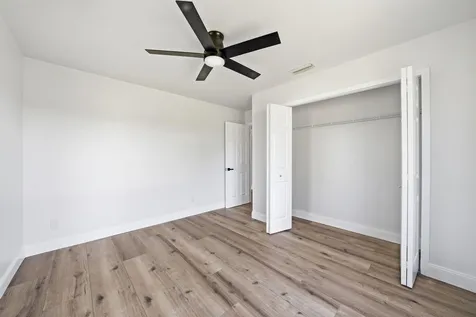 306 24th Avenue Vero Beach FL 32967