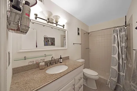 8910 SW 20th Place Davie FL 33324
