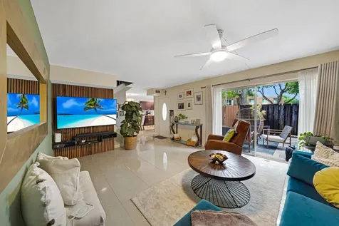 8910 SW 20th Place Davie FL 33324