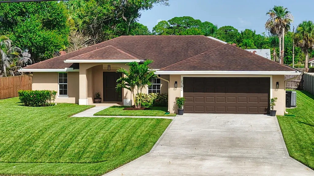 2382 SW Wynnewood Street Port St Lucie FL 34953
