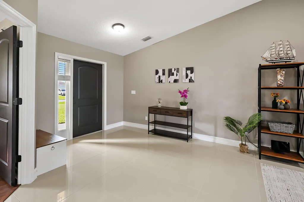 2382 SW Wynnewood Street Port St Lucie FL 34953