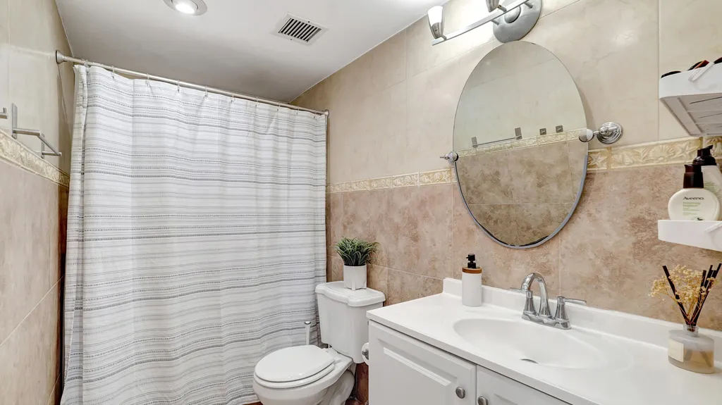 4400 Hillcrest Drive Hollywood FL 33021