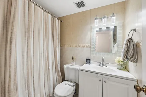 4400 Hillcrest Drive Hollywood FL 33021