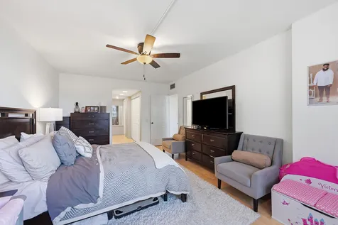 4400 Hillcrest Drive Hollywood FL 33021