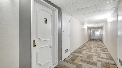 4400 Hillcrest Drive Hollywood FL 33021