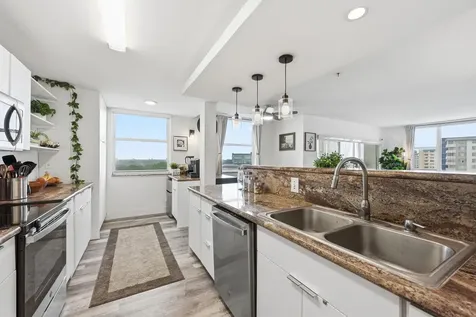 4400 Hillcrest Drive Hollywood FL 33021