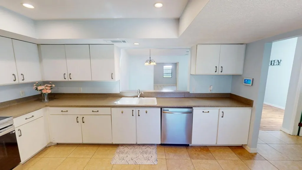 1841 SE Camden Street Port St Lucie FL 34952