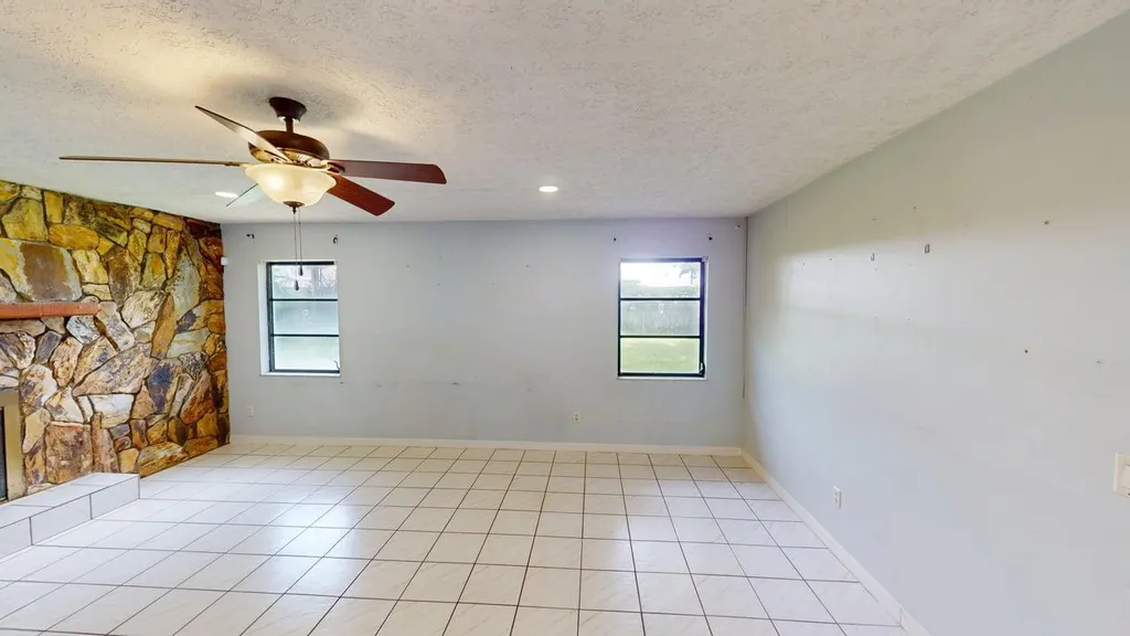 1841 SE Camden Street Port St Lucie FL 34952