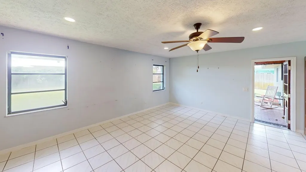 1841 SE Camden Street Port St Lucie FL 34952