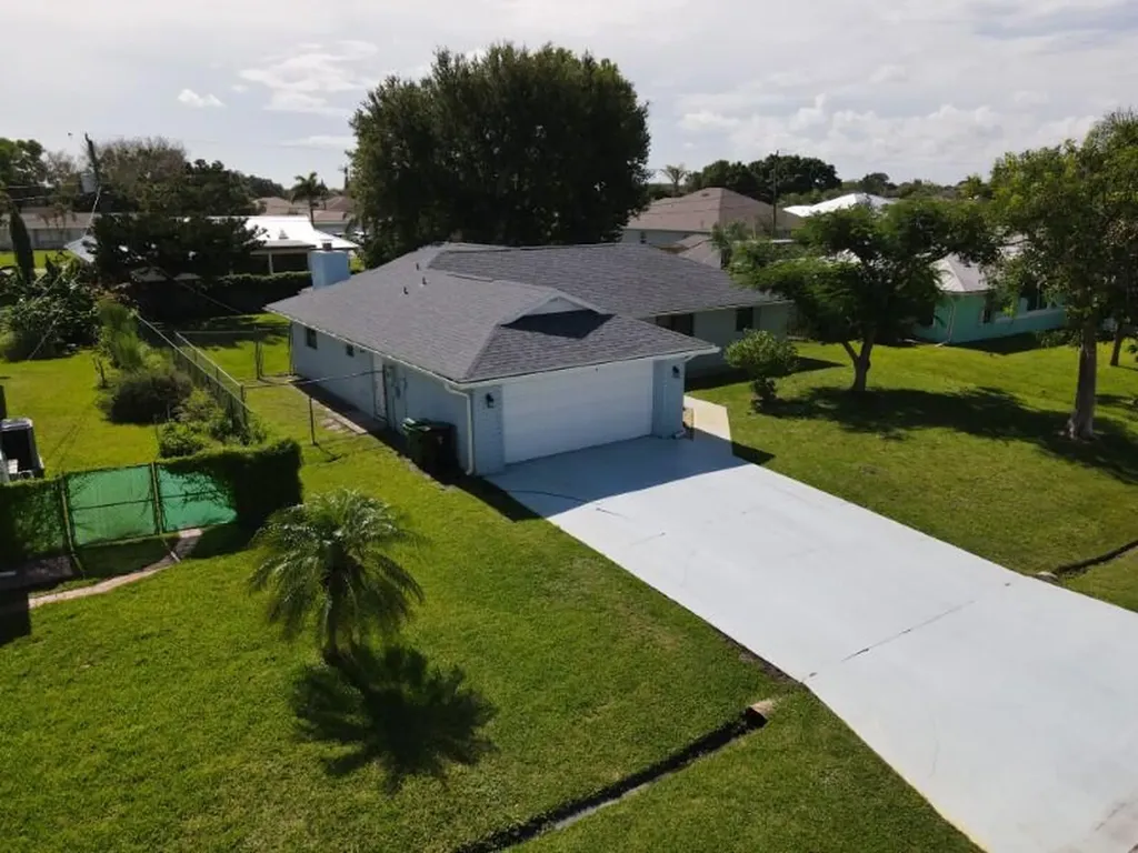 1841 SE Camden Street Port St Lucie FL 34952