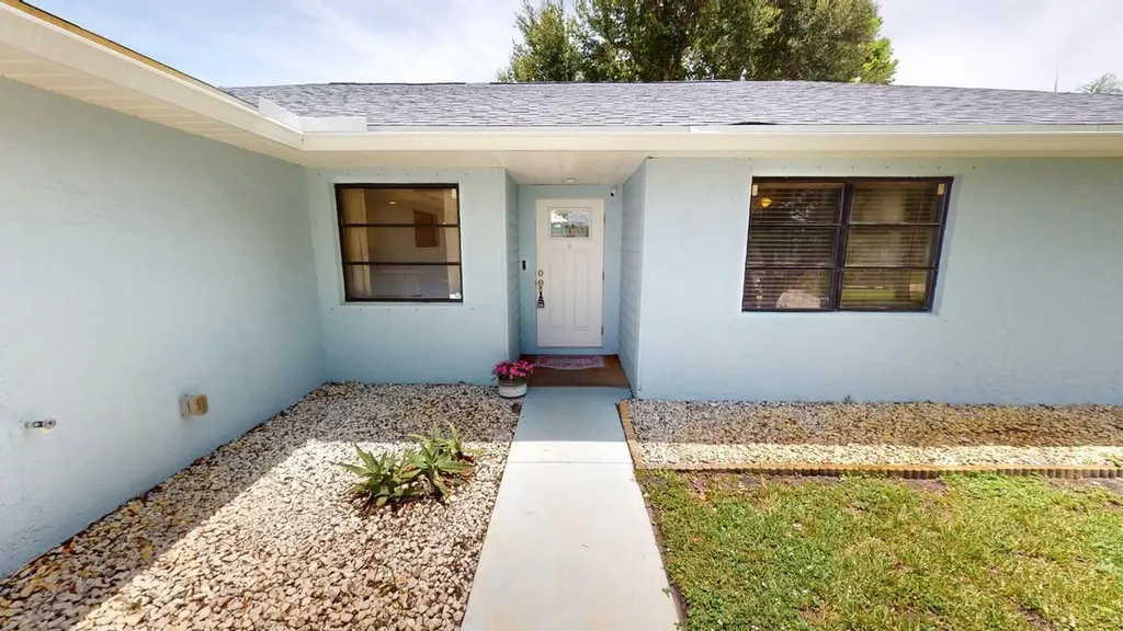 1841 SE Camden Street Port St Lucie FL 34952