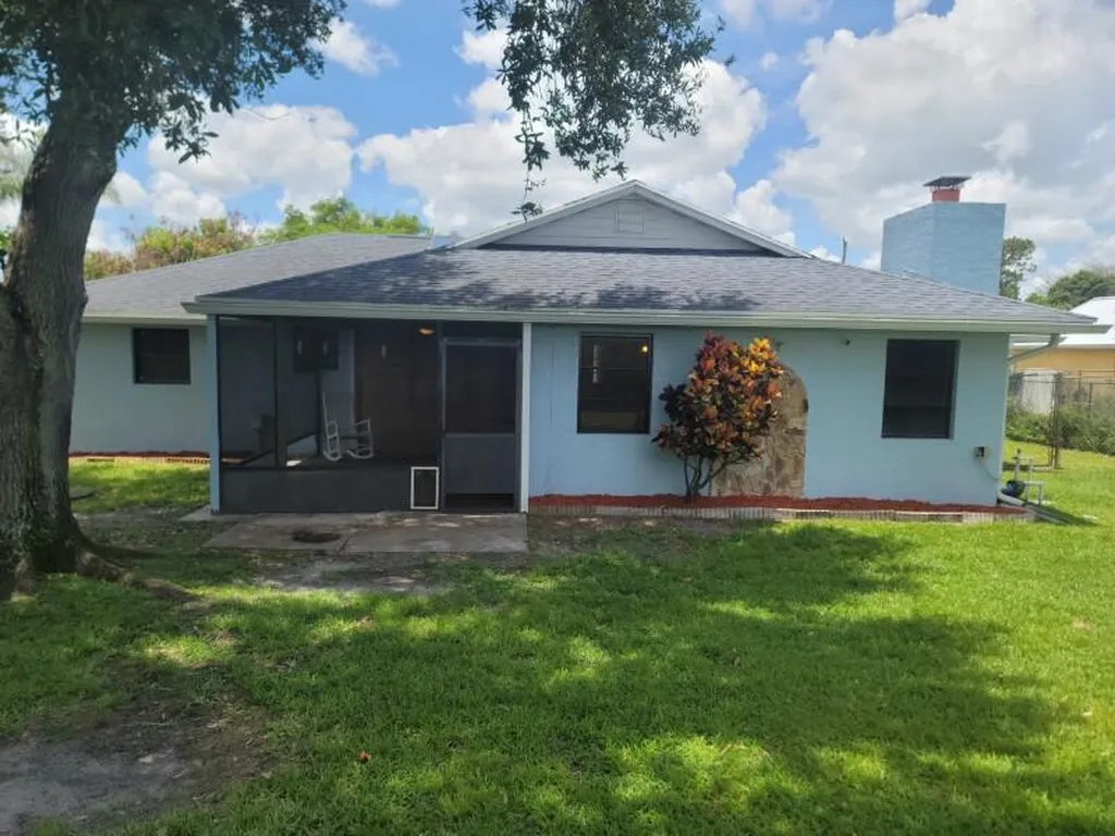 1841 SE Camden Street Port St Lucie FL 34952