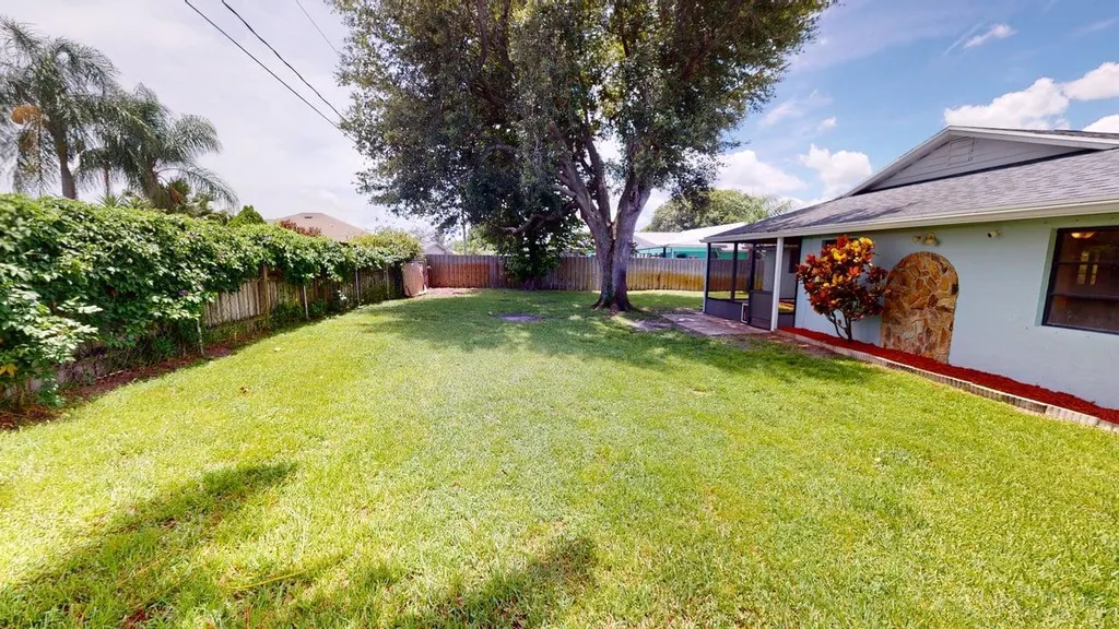 1841 SE Camden Street Port St Lucie FL 34952
