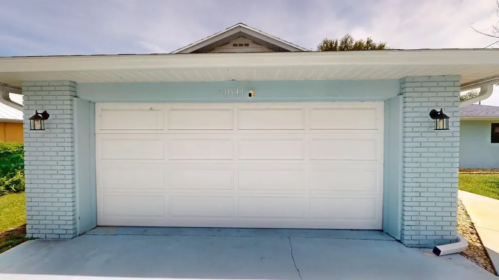 1841 SE Camden Street Port St Lucie FL 34952