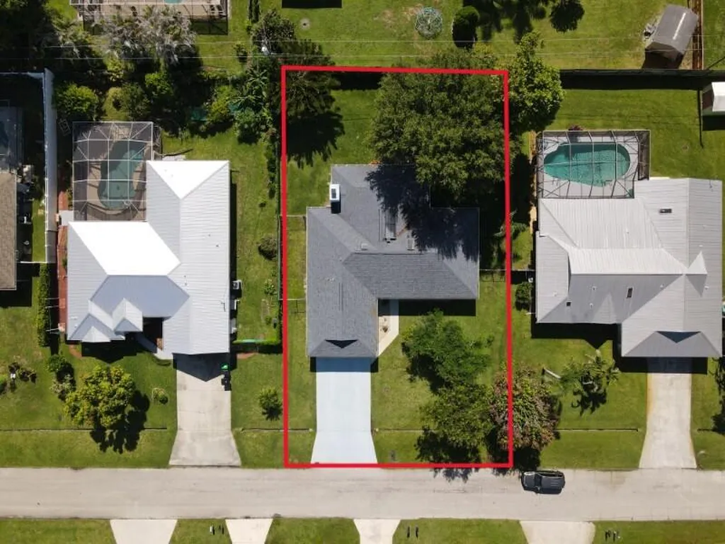 1841 SE Camden Street Port St Lucie FL 34952