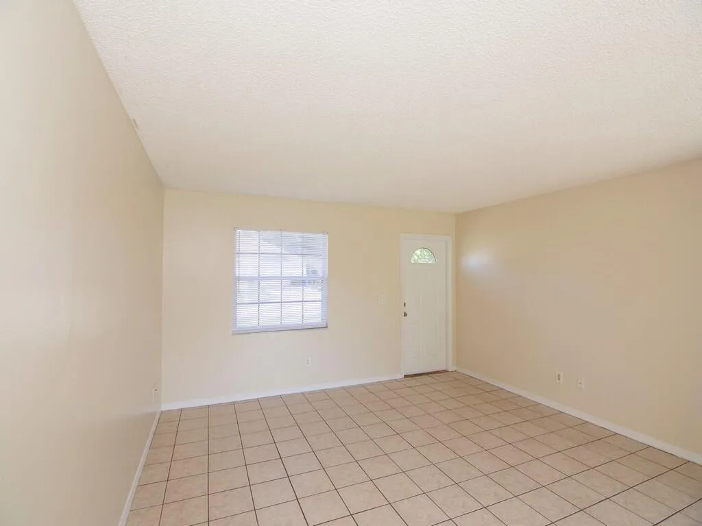 1190 SE Puritan Lane Port St Lucie FL 34983