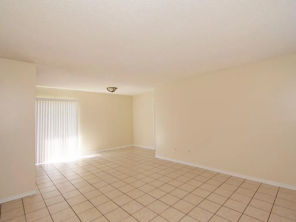 1190 SE Puritan Lane Port St Lucie FL 34983