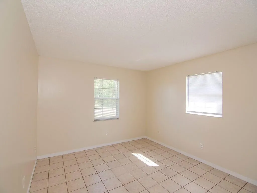 1190 SE Puritan Lane Port St Lucie FL 34983