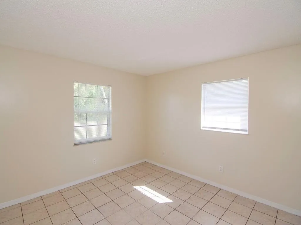 1190 SE Puritan Lane Port St Lucie FL 34983