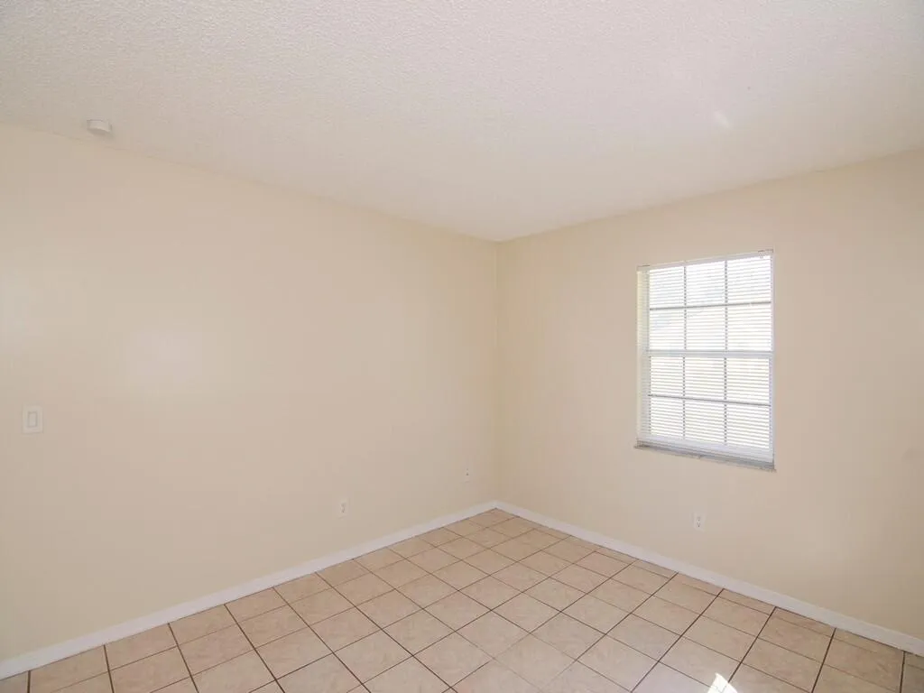 1190 SE Puritan Lane Port St Lucie FL 34983