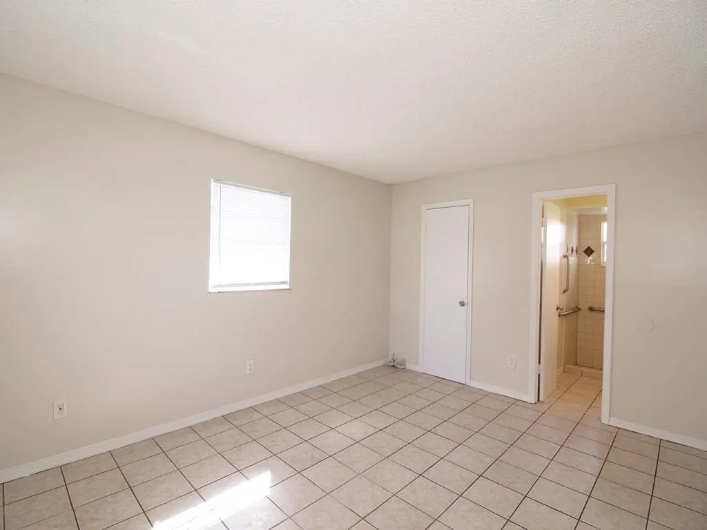 1190 SE Puritan Lane Port St Lucie FL 34983