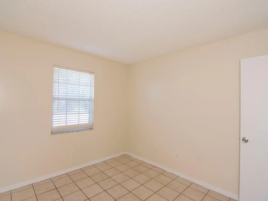 1190 SE Puritan Lane Port St Lucie FL 34983