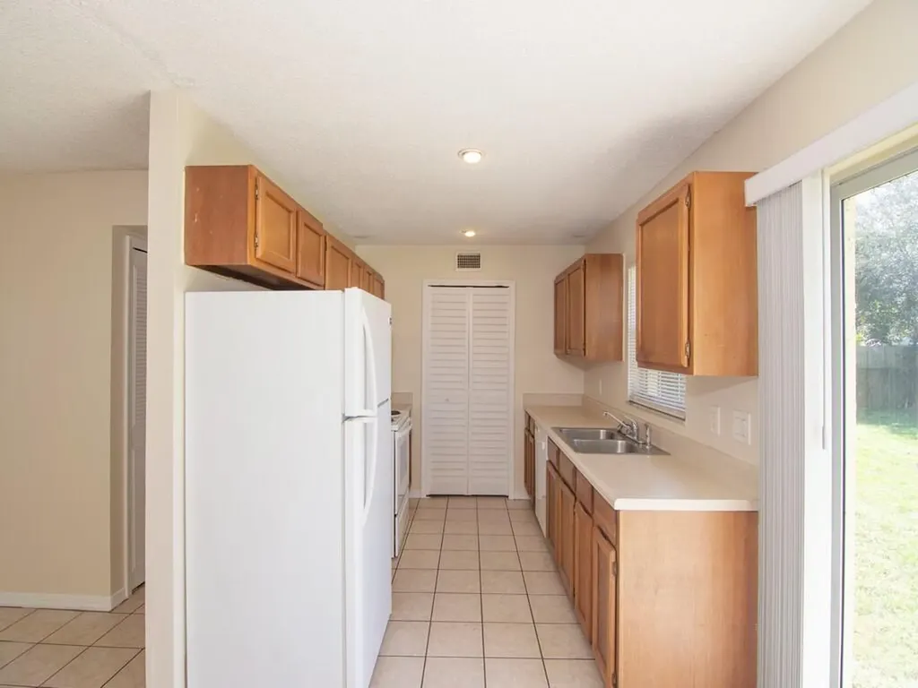 1190 SE Puritan Lane Port St Lucie FL 34983
