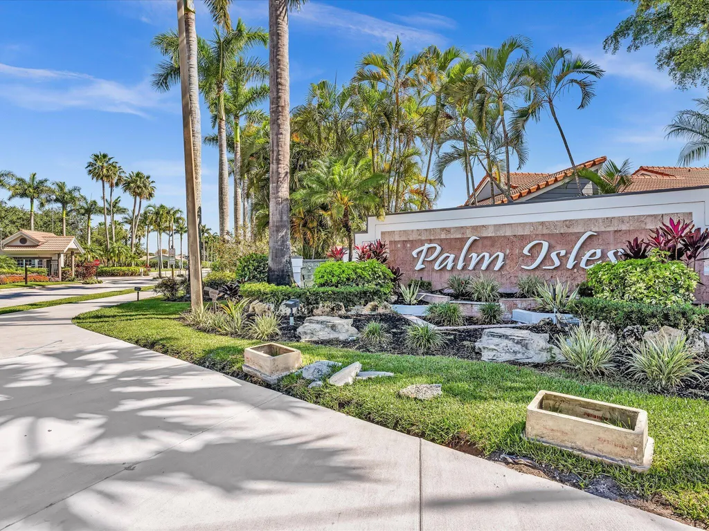 7036 Summer Tree Drive Boynton Beach FL 33437