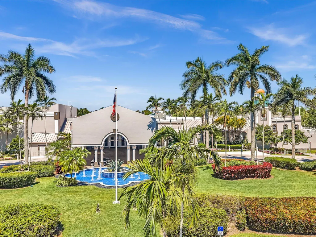7036 Summer Tree Drive Boynton Beach FL 33437