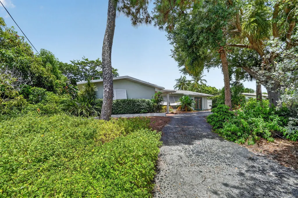 2709 SW 6th Street Boynton Beach FL 33435