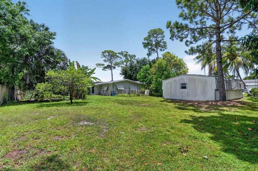 2709 SW 6th Street Boynton Beach FL 33435