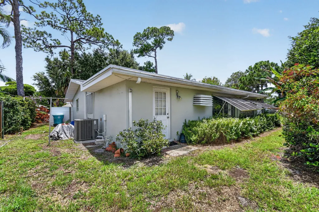 2709 SW 6th Street Boynton Beach FL 33435