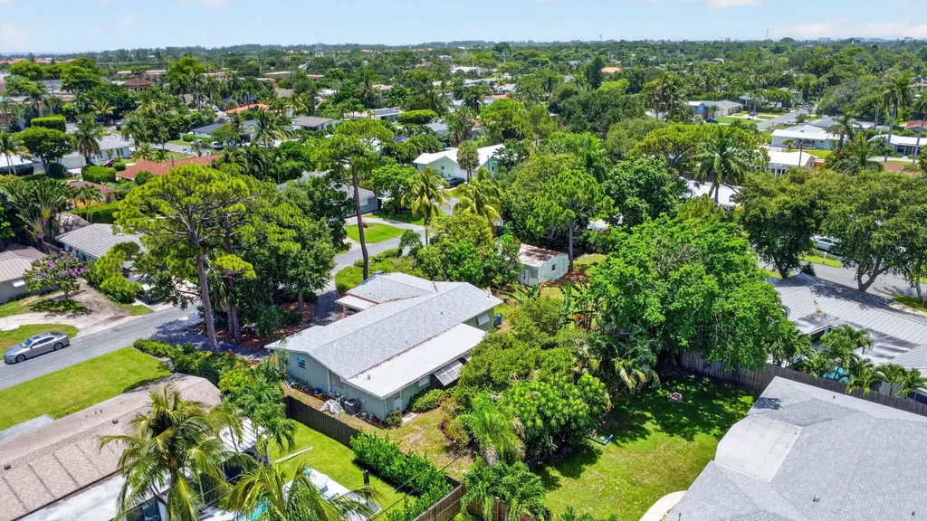 2709 SW 6th Street Boynton Beach FL 33435