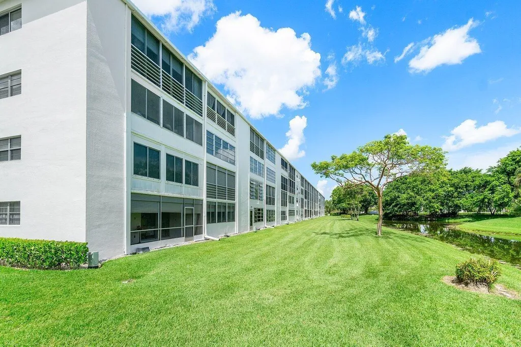 2046 Rexford C Boca Raton FL 33434