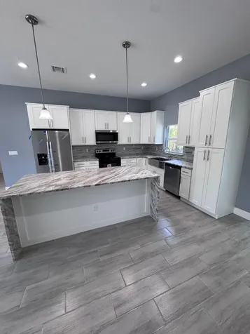 3351 Lakeland Avenue SW Palm Bay FL 32908