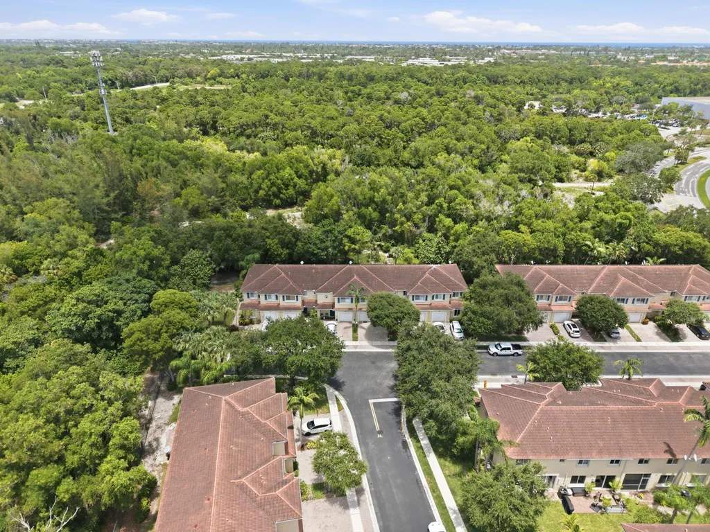 3078 N Evergreen Circle Boynton Beach FL 33426