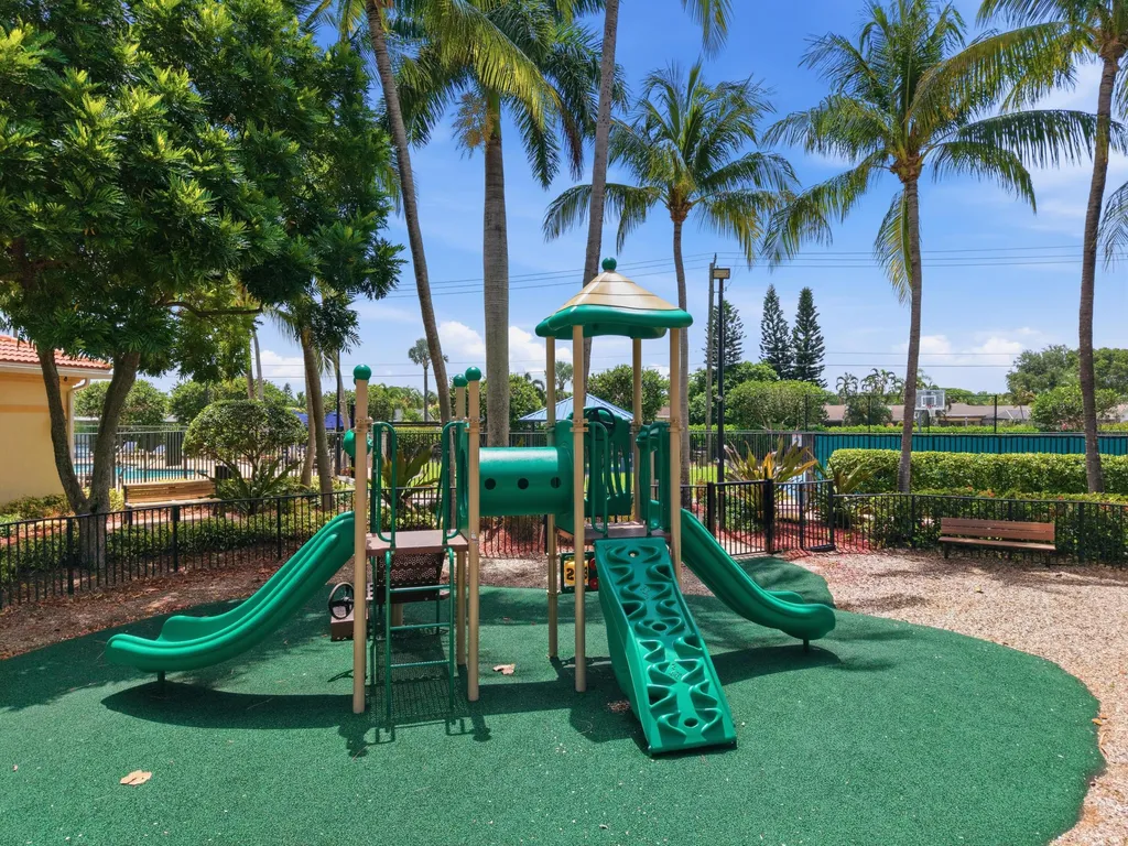 3078 N Evergreen Circle Boynton Beach FL 33426